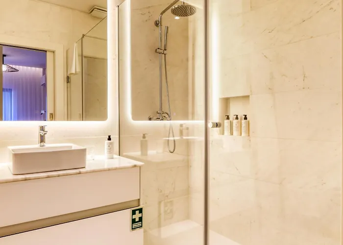 Acqua Blue 3o, A In Madeira