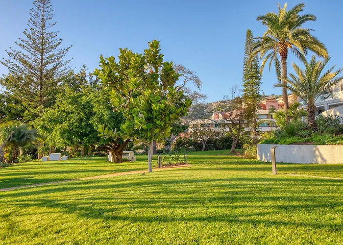 Acqua Blue 3o, A In Madeira * 丰沙尔