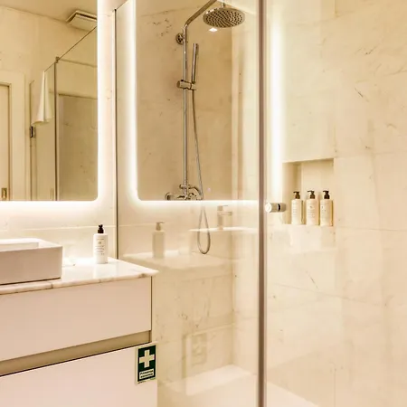 Acqua Blue 3o, A In Madeira